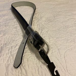 Women genuine leather black belt size M. New with tag.